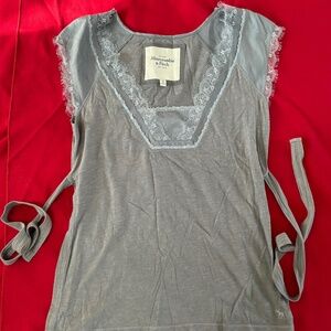 Abercrombie & Fitch lace trimmed T